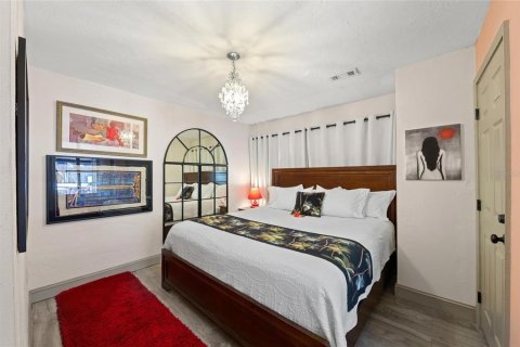 Propiedad comercial en venta en Sarasota, Florida, 6 dormitorios, 324.51 m2 № 1684647 - foto 26
