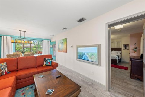 Propiedad comercial en venta en Sarasota, Florida, 6 dormitorios, 324.51 m2 № 1684647 - foto 24