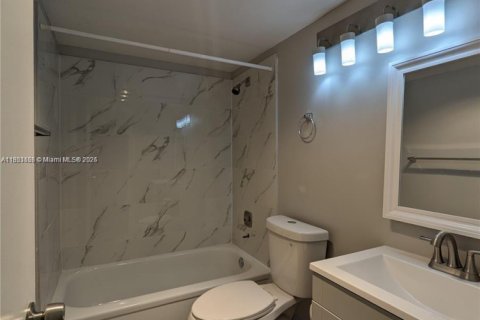 Copropriété à vendre à Deerfield Beach, Floride: 1 chambre, 54.35 m2 № 2088624 - photo 10