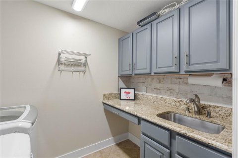 Casa en venta en Oldsmar, Florida, 4 dormitorios, 232.26 m2 № 1877334 - foto 25