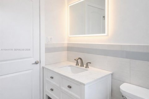 Condominio en venta en Miami Beach, Florida, 1 dormitorio, 55.74 m2 № 2000667 - foto 8