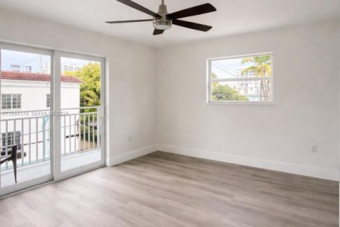 Condominio en venta en Miami Beach, Florida, 1 dormitorio, 55.74 m2 № 2000667 - foto 7