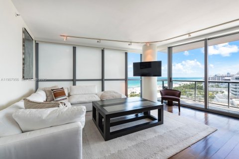Condo in Miami Beach, Florida, 2 bedrooms  № 2082080 - photo 3