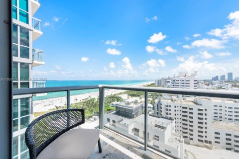 Condo in Miami Beach, Florida, 2 bedrooms  № 2082080