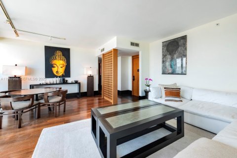 Condo in Miami Beach, Florida, 2 bedrooms  № 2082080 - photo 6
