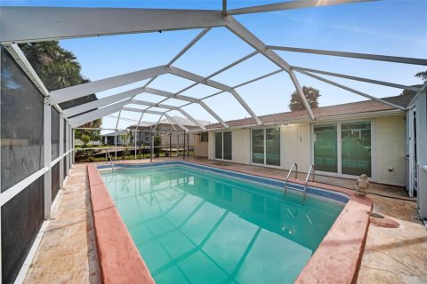 Casa en venta en Port Charlotte, Florida, 3 dormitorios, 143.72 m2 № 1914323 - foto 28