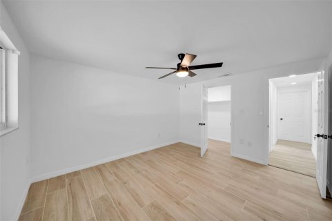 Casa en venta en Port Charlotte, Florida, 3 dormitorios, 143.72 m2 № 1914323 - foto 13