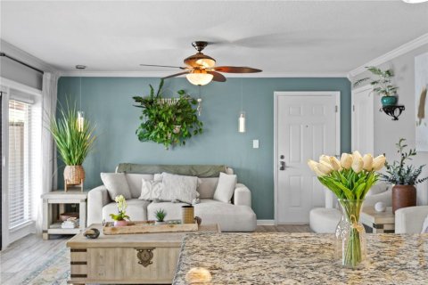 Condo in Saint Petersburg, Florida, 2 bedrooms  № 2111447 - photo 18