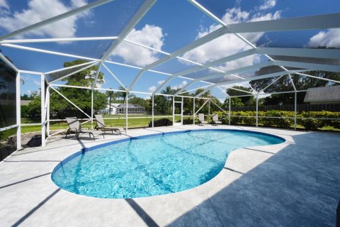 House in Wellington, Florida 4 bedrooms, 198.9 sq.m. № 2188223 - photo 24