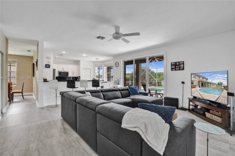 House in Weston, Florida 5 bedrooms, 235.6 sq.m. № 2069630 - photo 22