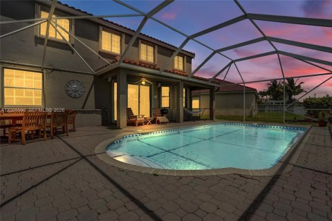 House in Weston, Florida 5 bedrooms, 235.6 sq.m. № 2069630 - photo 5