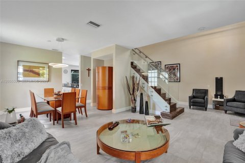 House in Weston, Florida 5 bedrooms, 235.6 sq.m. № 2069630 - photo 16