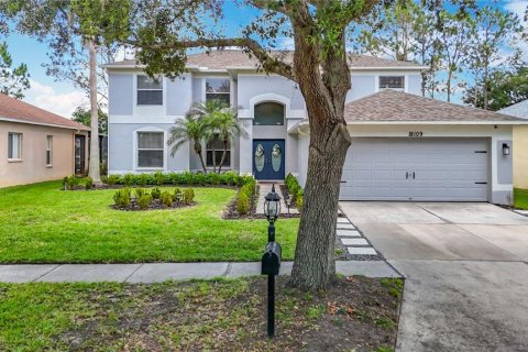 House in Tampa, Florida 4 bedrooms, 299.05 sq.m. № 2097860 - photo 7