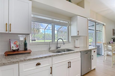 House in Tampa, Florida 4 bedrooms, 299.05 sq.m. № 2097860 - photo 26