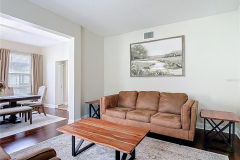 House in Tampa, Florida 4 bedrooms, 299.05 sq.m. № 2097860 - photo 17