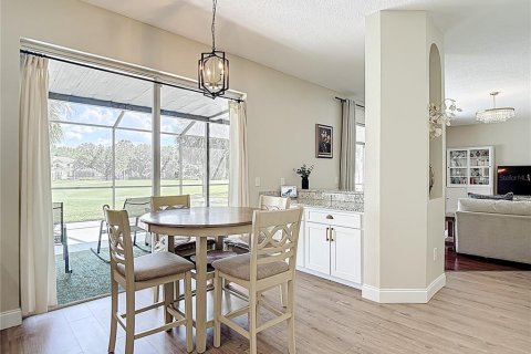 House in Tampa, Florida 4 bedrooms, 299.05 sq.m. № 2097860 - photo 30