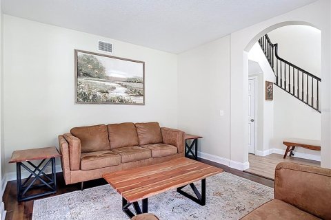 House in Tampa, Florida 4 bedrooms, 299.05 sq.m. № 2097860 - photo 14