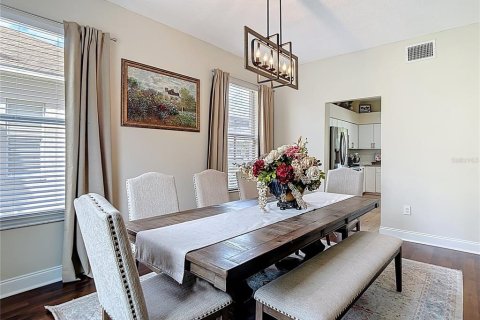 House in Tampa, Florida 4 bedrooms, 299.05 sq.m. № 2097860 - photo 20