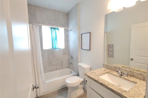House in Poinciana, Florida 4 bedrooms, 167.04 sq.m. № 2416237 - photo 27