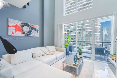 Снять в аренду кондоминиум в Майами, Флорида 1 спальня, 72.84м2, № 1997018 - фото 3