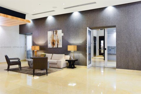 Снять в аренду кондоминиум в Майами, Флорида 1 спальня, 72.84м2, № 1997018 - фото 21