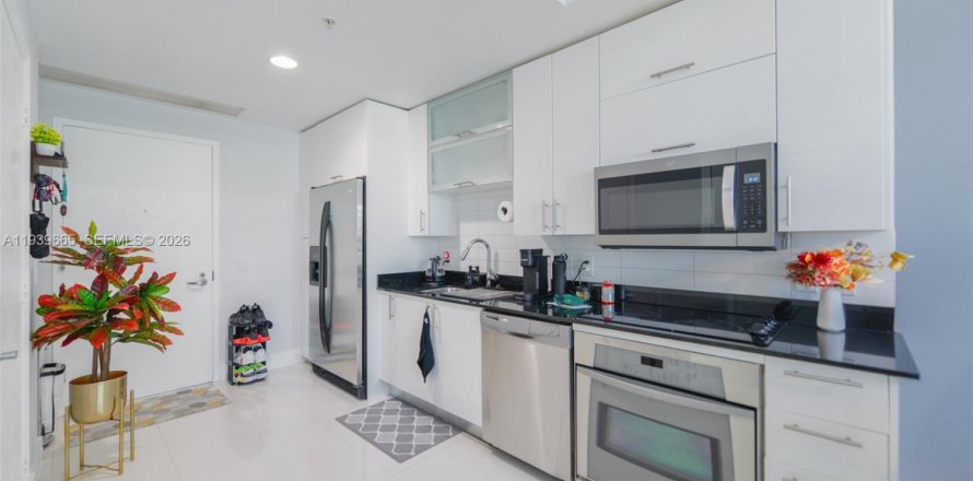 Кондоминиум с 1 спальней в Майами, Флорида № 1997018