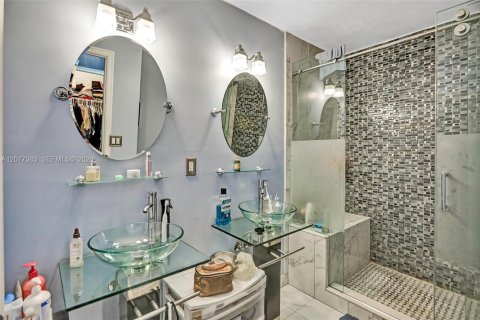 Купить виллу или дом в Мирамар, Флорида 5 спален, 204.66м2, № 2320234 - фото 21