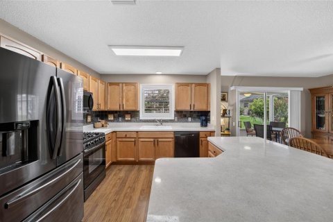 Casa en venta en The Villages, Florida, 3 dormitorios, 129.32 m2 № 2236022 - foto 11