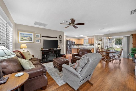 Casa en venta en The Villages, Florida, 3 dormitorios, 129.32 m2 № 2236022 - foto 4
