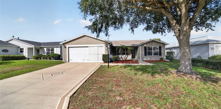 Casa en The Villages, Florida 3 dormitorios, 129.32 m2 № 2236022