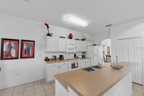 Casa en venta en Davenport, Florida, 5 dormitorios, 227.7 m2 № 1525486 - foto 14