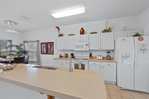 Casa en venta en Davenport, Florida, 5 dormitorios, 227.7 m2 № 1525486 - foto 11