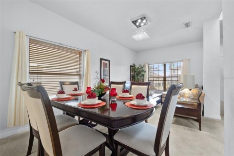 Casa en venta en Davenport, Florida, 5 dormitorios, 227.7 m2 № 1525486 - foto 7