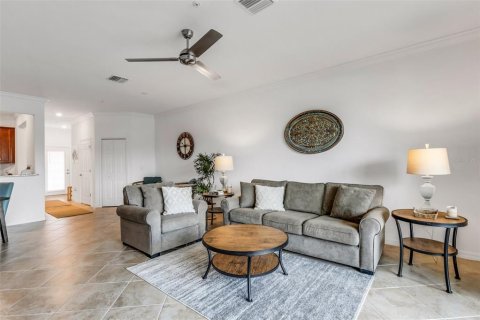 Townhouse in Venice, Florida 3 bedrooms, 181.07 sq.m. № 2315018 - photo 20