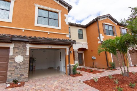 Townhouse in Venice, Florida 3 bedrooms, 181.07 sq.m. № 2315018 - photo 2