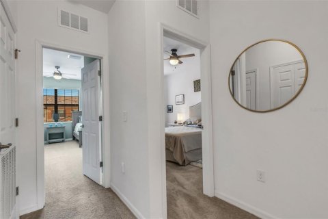Townhouse in Venice, Florida 3 bedrooms, 181.07 sq.m. № 2315018 - photo 26