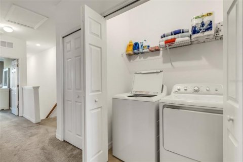 Townhouse in Venice, Florida 3 bedrooms, 181.07 sq.m. № 2315018 - photo 28