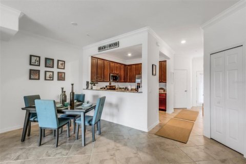 Townhouse in Venice, Florida 3 bedrooms, 181.07 sq.m. № 2315018 - photo 12