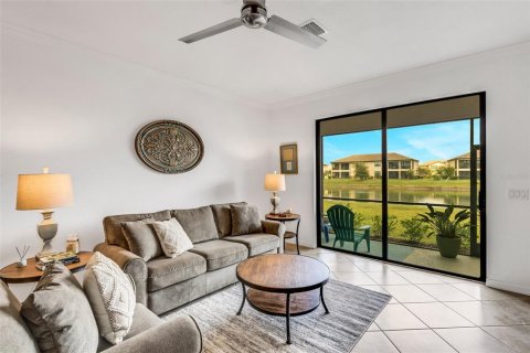Townhouse in Venice, Florida 3 bedrooms, 181.07 sq.m. № 2315018 - photo 17