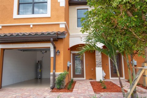Townhouse in Venice, Florida 3 bedrooms, 181.07 sq.m. № 2315018 - photo 3