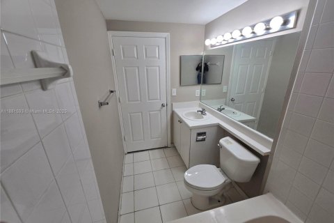 Copropriété à louer à Miramar, Floride: 2 chambres, 90.77 m2 № 1931930 - photo 10