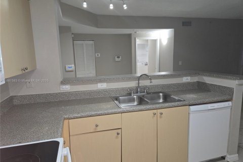 Copropriété à louer à Miramar, Floride: 2 chambres, 90.77 m2 № 1931930 - photo 5