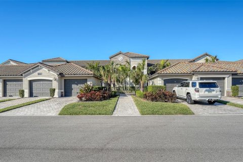 Copropriété à louer à Bradenton, Floride: 2 chambres, 145.76 m2 № 1561301 - photo 2