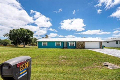 Casa en venta en St. Lucie, Florida, 3 dormitorios, 185.62 m2 № 2078305 - foto 2