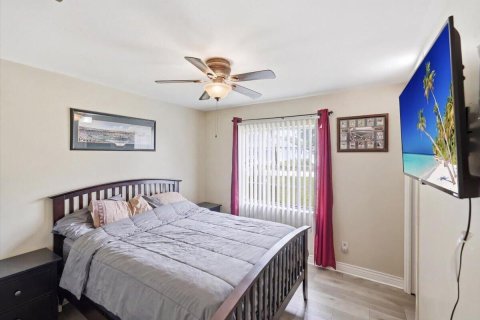 Casa en venta en St. Lucie, Florida, 3 dormitorios, 185.62 m2 № 2078305 - foto 25
