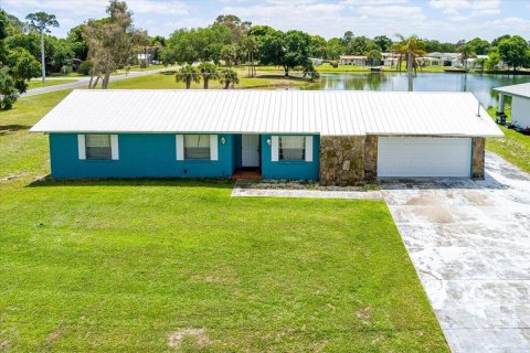 Casa en St. Lucie, Florida 3 dormitorios, 185.62 m2 № 2078305