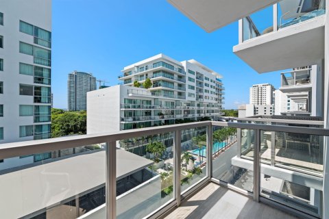 Condo in Miami, Florida, 2 bedrooms  № 2187274 - photo 20