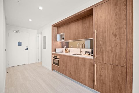 Condo in Miami, Florida, 2 bedrooms  № 2187274 - photo 6