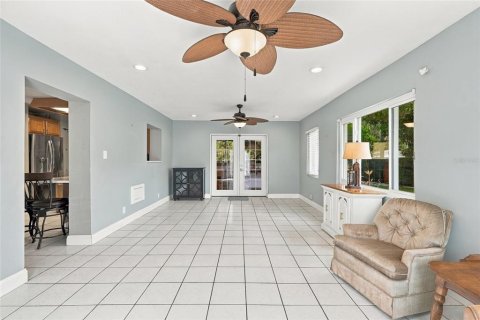 Villa ou maison à vendre à Seminole, Floride: 3 chambres, 121.79 m2 № 2413771 - photo 13