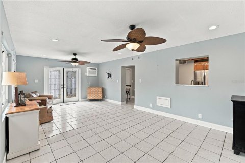 Villa ou maison à vendre à Seminole, Floride: 3 chambres, 121.79 m2 № 2413771 - photo 14